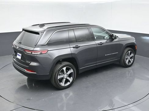 New 2026 Jeep Grand Cherokee Limited RWD image 40