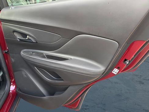 Used 2022 Buick Encore Preferred w/ Safety Package image 18