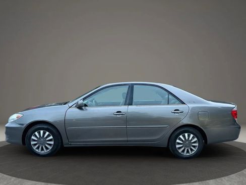 Used 2005 Toyota Camry LE image 8