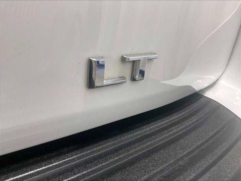 Used 2021 Chevrolet Tahoe LT w/ LT Signature Package image 30