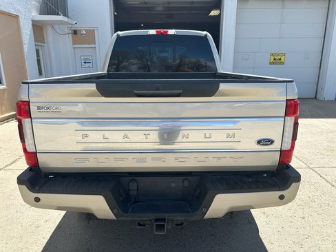 Used 2018 Ford F350 Platinum w/ Platinum Ultimate Package AWD/4WD image 3