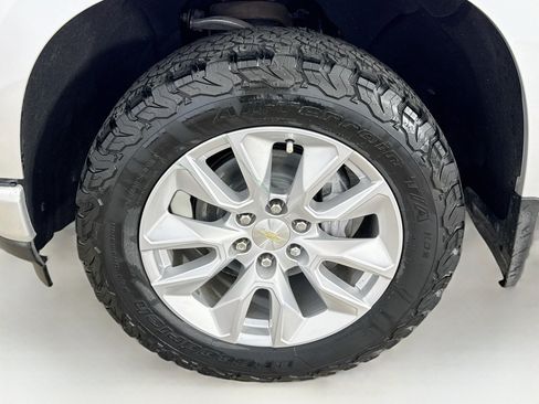 Used 2021 Chevrolet Silverado 1500 Custom RWD image 32