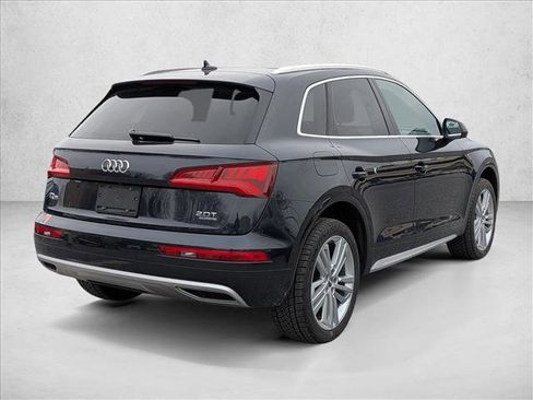 Used 2018 Audi Q5 Prestige w/ Prestige Package image 4
