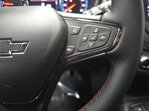 Used 2024 Chevrolet Equinox RS w/ RS Leather Package image 21