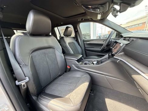 New 2026 Jeep Grand Cherokee Altitude AWD/4WD image 39