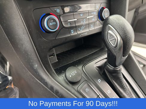 Used 2018 Ford Focus SE image 16