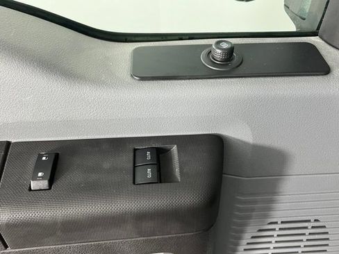 Used 2016 Ford F250 XL w/ Power Equipment Group AWD/4WD image 15