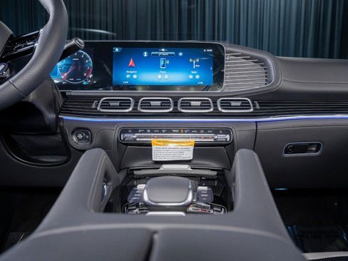 New 2026 Mercedes-Benz GLE 63 AMG S image 21