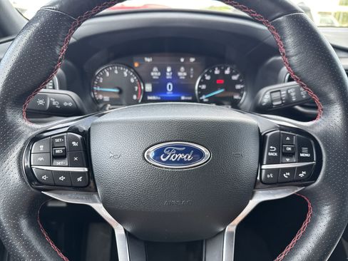 Used 2022 Ford Explorer ST-Line w/ Class IV Trailer Tow Package AWD/4WD image 16