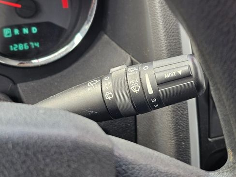Used 2011 Dodge Caliber Mainstreet FWD image 34