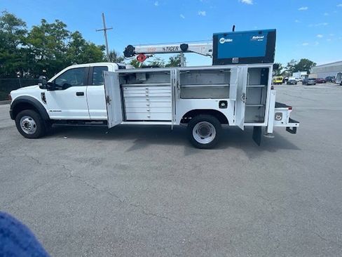 Used 2022 Ford F550 4x4 SuperCab Super Duty image 7