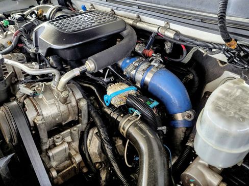 Used 2010 Chevrolet Silverado 2500 LTZ image 40