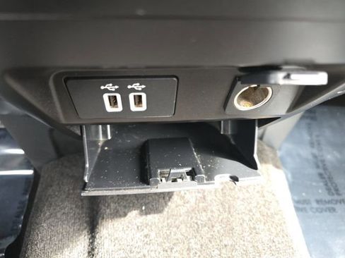 Used 2018 Ford F150 XLT w/ Equipment Group 302A Luxury image 19