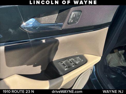 Certified 2022 Lincoln Nautilus Reserve AWD/4WD image 14