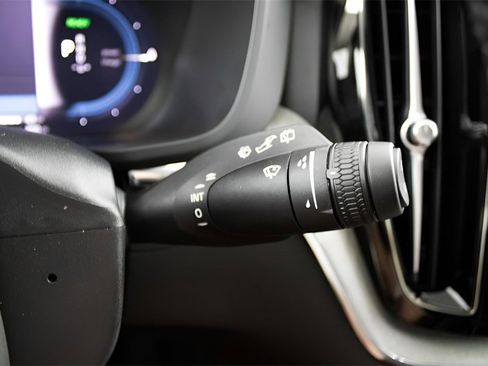 New 2025 Volvo XC60 T8 Plus w/ Protection Package Premier image 20