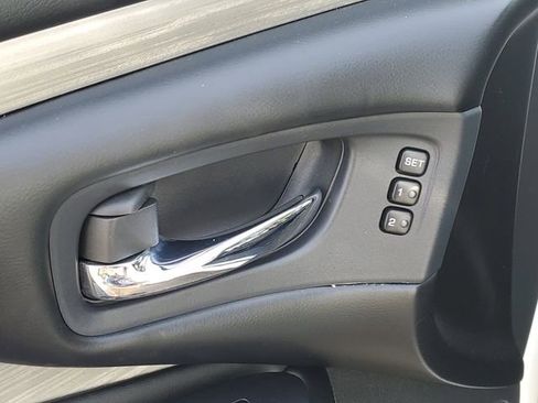 Used 2018 Nissan Murano SL AWD/4WD image 16