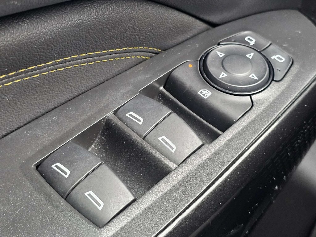 Used 2024 Chevrolet Trax ACTIV w/ Sunroof Package FWD image 26