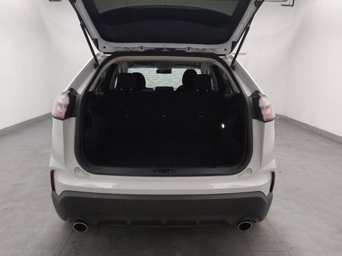 Used 2019 Ford Edge SE w/ SE Fleet Driver's Package image 29