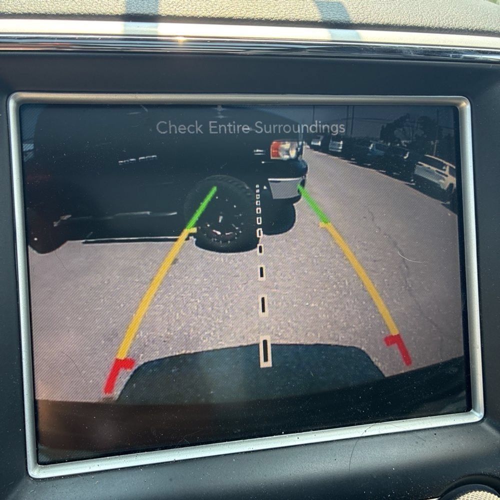 Used 2016 Jeep Grand Cherokee High Altitude AWD/4WD image 10