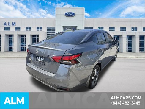 Used 2025 Nissan Versa SV w/ Trunk Package image 5