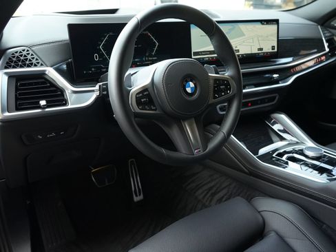 Used 2026 BMW X6 xDrive40i w/ Premium Package AWD/4WD image 2
