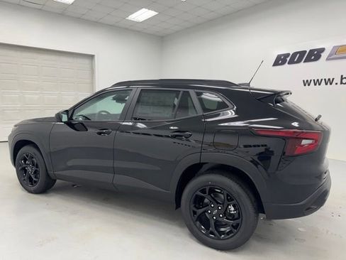 Used 2026 Chevrolet Trax LT w/ Driver Confidence Package FWD image 7