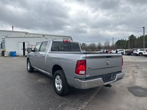 Used 2019 RAM 1500 Classic SLT image 5
