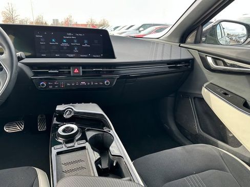 Used 2023 Kia EV6 GT-Line w/ GT-Line Suede Seat Package image 13