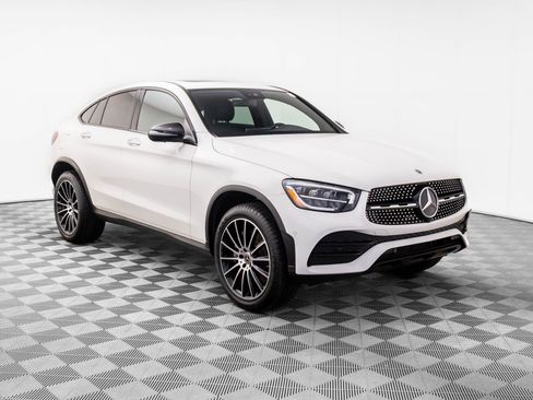 Used 2023 Mercedes-Benz GLC 300 4MATIC Coupe image 8