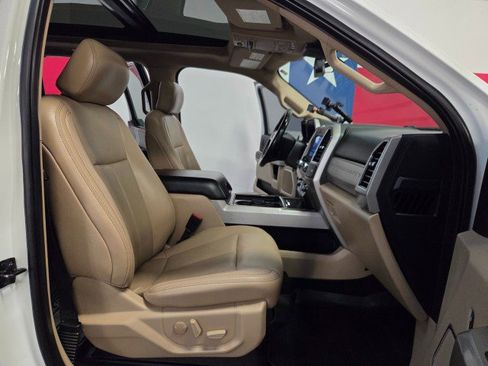 Used 2021 Ford F250 Lariat w/ Lariat Ultimate Package image 8