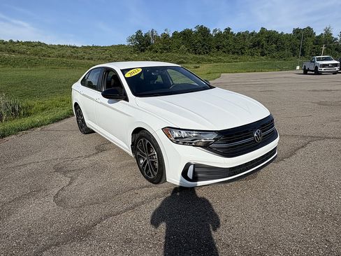 Used 2023 Volkswagen Jetta Sport FWD image 7