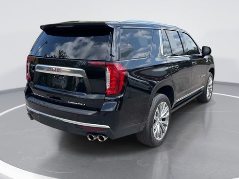 Used 2024 GMC Yukon Denali w/ Advanced Technology Package AWD/4WD image 8