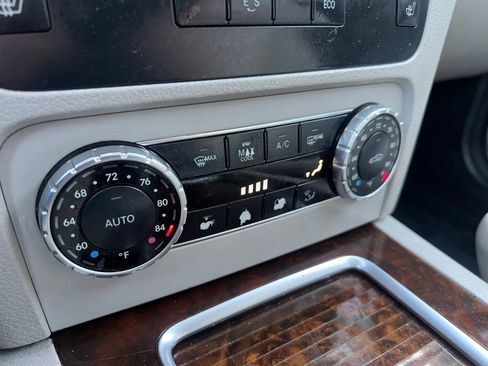 Used 2014 Mercedes-Benz GLK 350 4MATIC w/ Premium 1 Package image 31