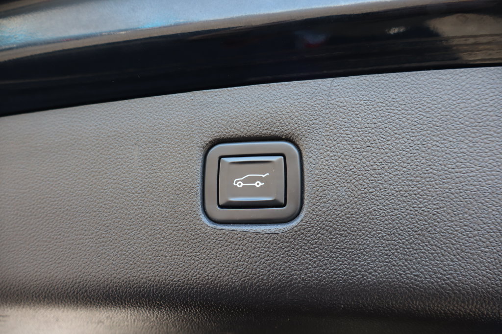 Used 2022 Chevrolet Blazer RS w/ Enhanced Convenience Package AWD/4WD image 33