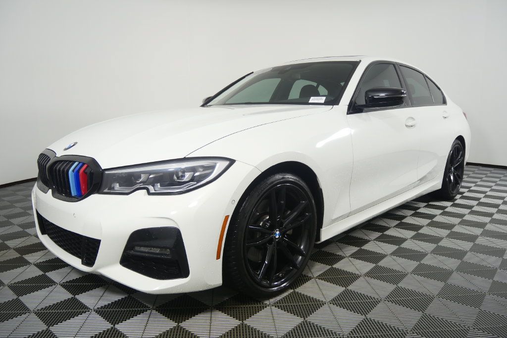 Used 2021 BMW 330i Sedan w/ M Sport Package RWD image 8