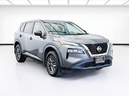 Used 2021 Nissan Rogue S FWD image 3