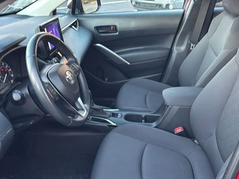 Used 2024 Toyota Corolla Cross LE image 25