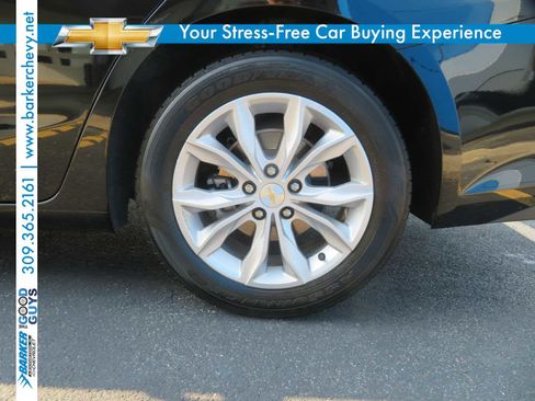 Used 2024 Chevrolet Malibu LT image 11