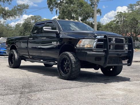 Used 2013 RAM 2500 Tradesman w/ Chrome Appearance Group AWD/4WD image 10
