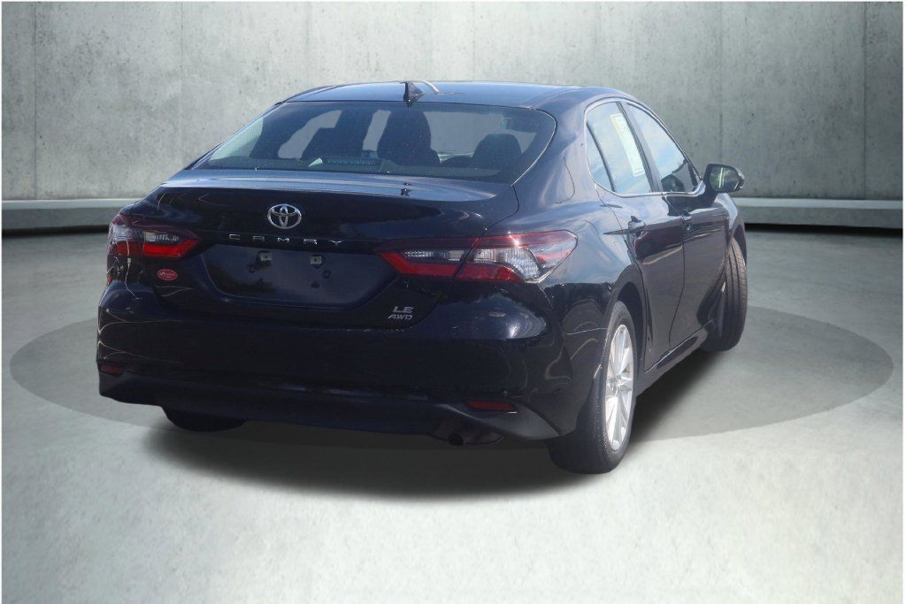 Used 2023 Toyota Camry LE AWD/4WD image 17
