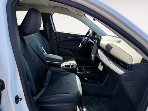 New 2026 Ford Mustang Mach-E Select RWD image 19