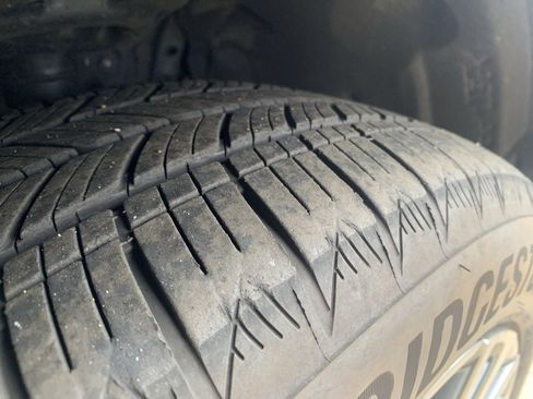 Used 2025 Lexus RX 450h AWD w/ Luxury Package image 12