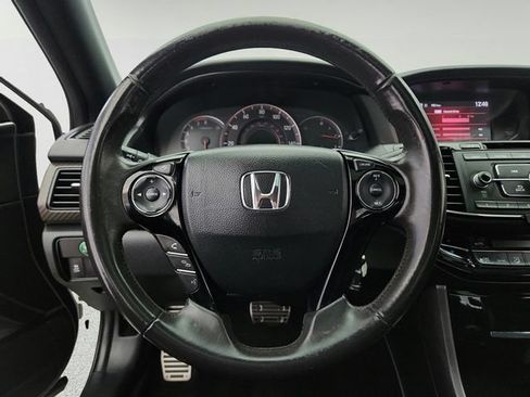 Used 2017 Honda Accord Sport image 12