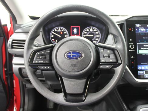 Used 2024 Subaru Crosstrek 2.0i Premium image 9