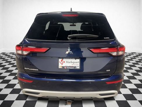Used 2022 Mitsubishi Outlander SE image 9