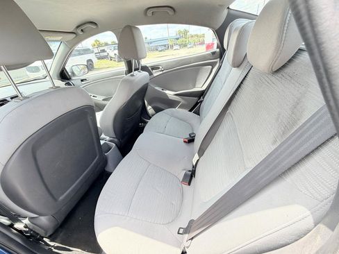 Used 2015 Hyundai Accent GLS FWD image 10