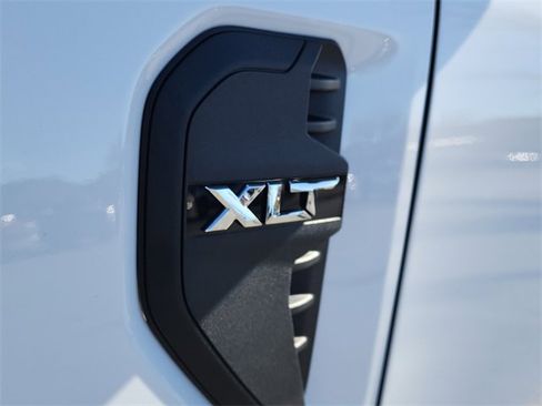Used 2024 Ford Ranger XLT w/ FX4 Off-Road Package image 8