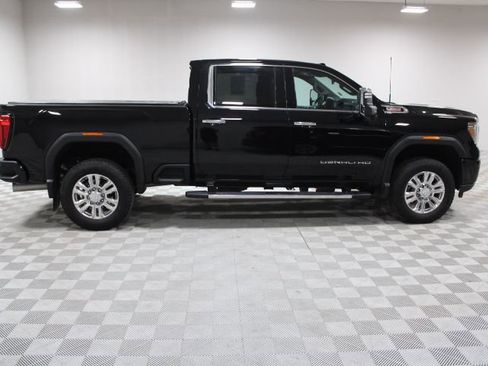Certified 2022 GMC Sierra 3500 Denali image 12