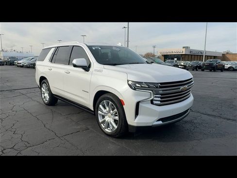 Used 2023 Chevrolet Tahoe High Country image 2