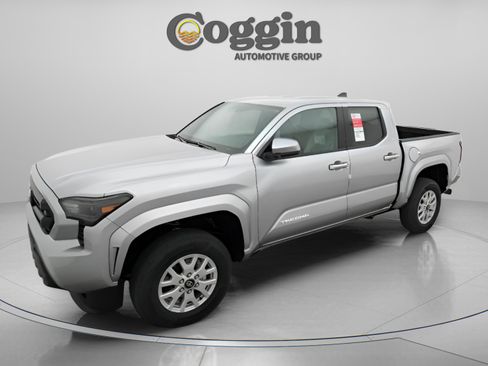 New 2026 Toyota Tacoma SR5 AWD/4WD image 3
